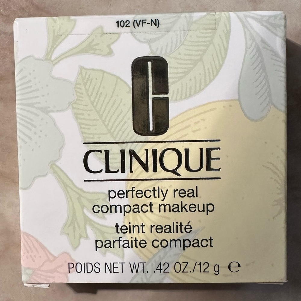 Clinique perfectly real compact powder
